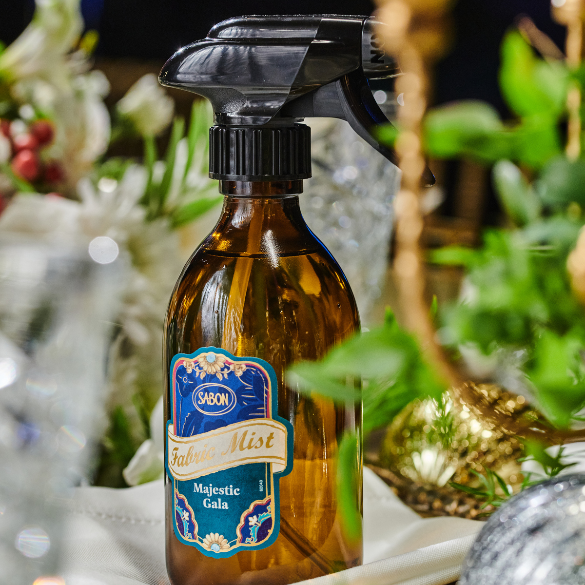 ファブリックミスト(300mL) (マジェスティック・ガラ)』 | SABON (サボン)