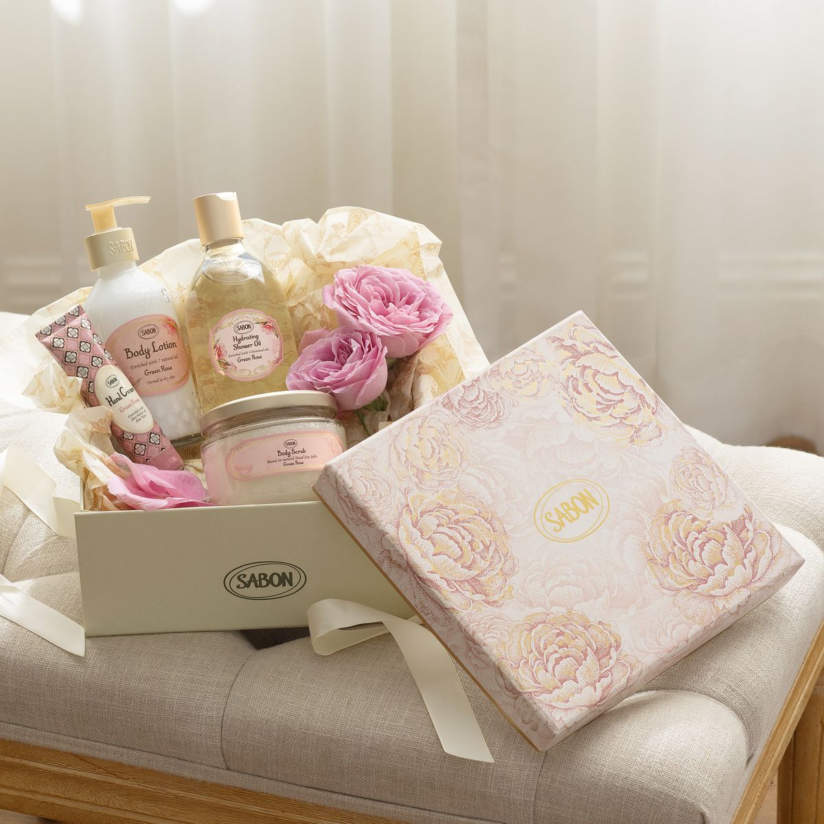 ハイドレイティング シャワーオイル(300mL) グリーン・ローズの商品画像