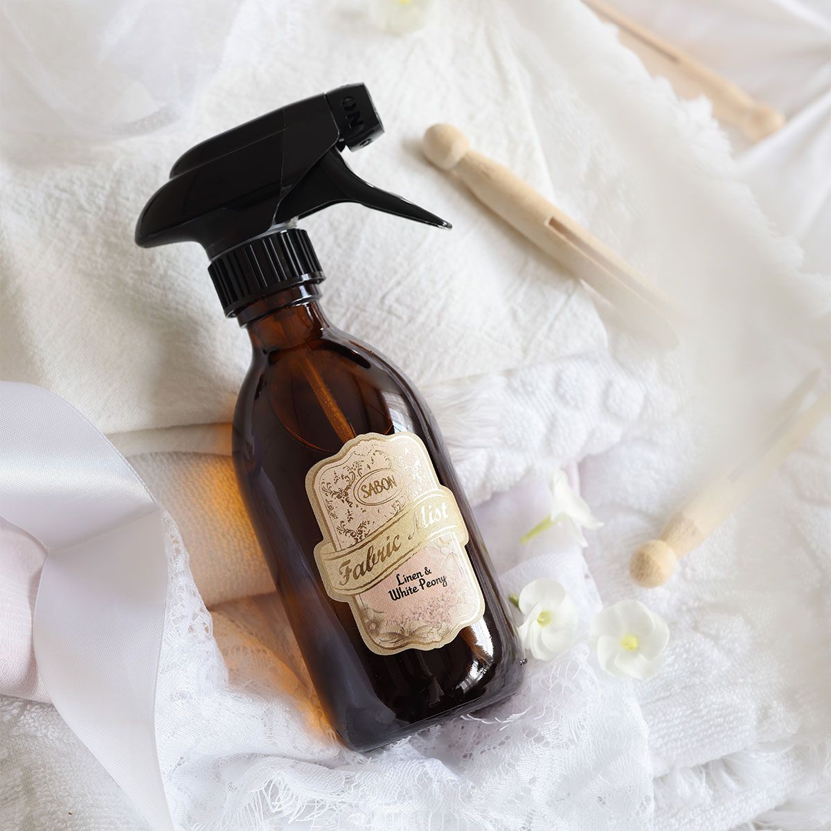 ファブリックミスト(300mL) リネン&ホワイトピオニーの商品画像